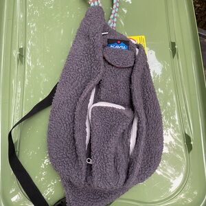 Kavu Charcoal Fleece Sling Bag